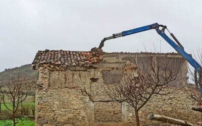 Deconstruction and selection of a 200-year timber building in Spain